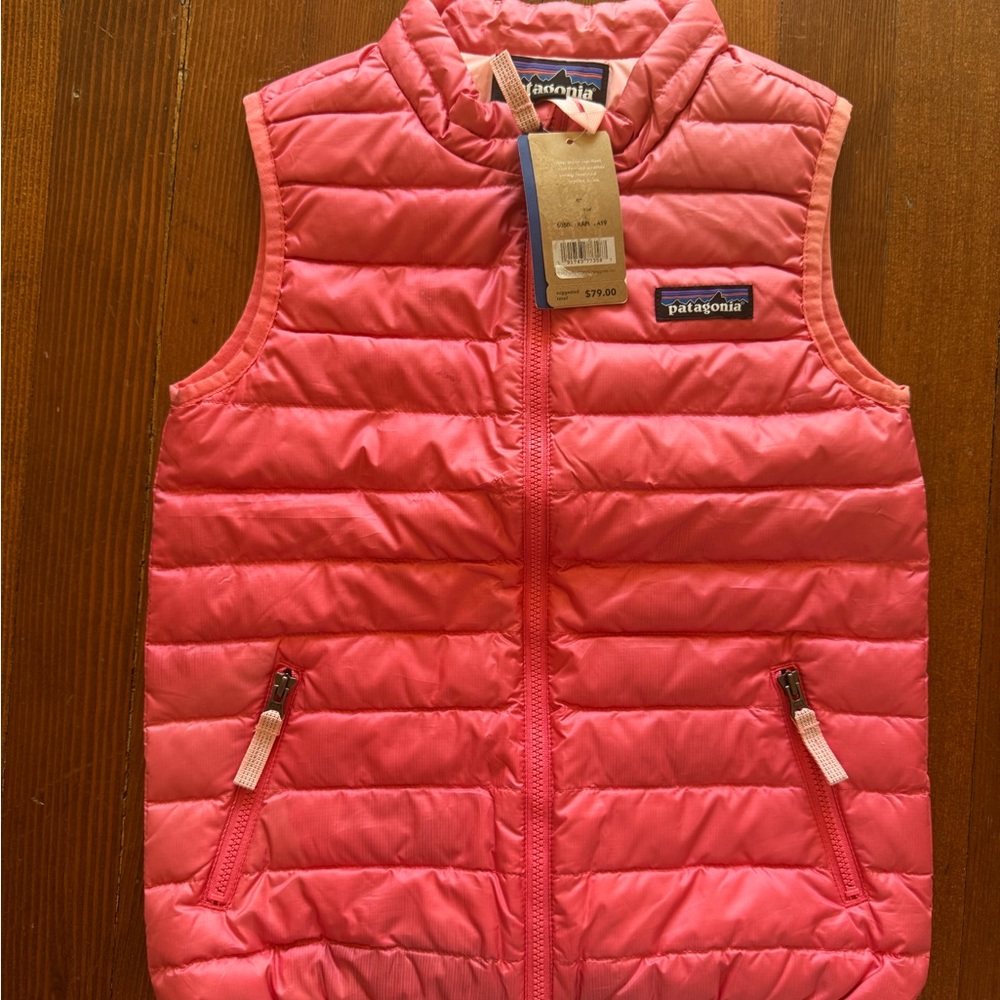 NWT Patagonia Pink/Coral Puffy Vest (5T)